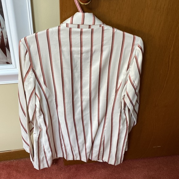 Pink and crème colour blazer from dynamite - Picture 2 of 3